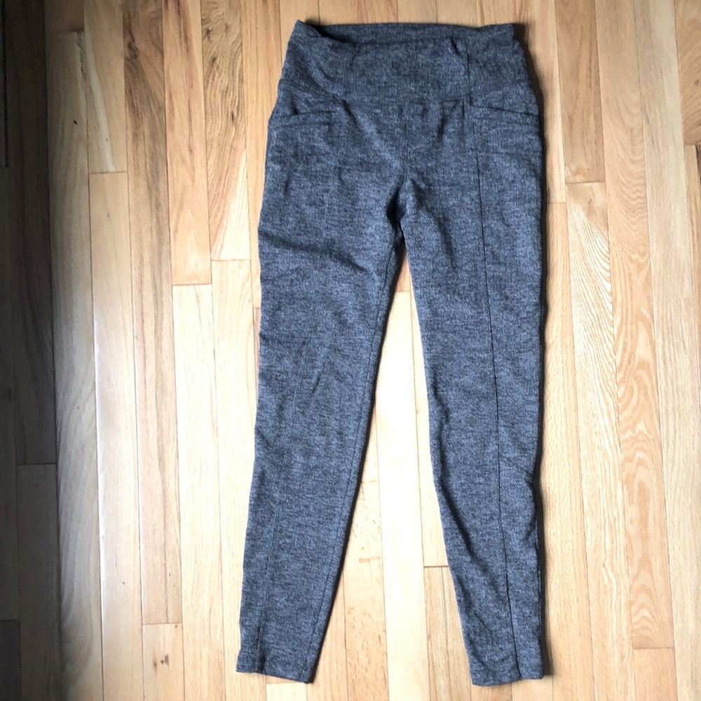 Textured Athleta leggings Size Medium